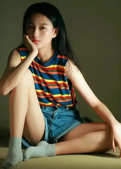 数码宝贝海报
